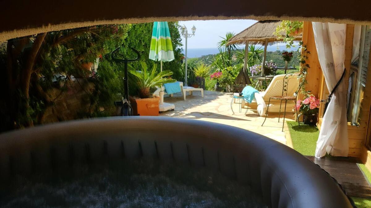 Nouveau ! Chambre D'Hote Insolite Privee " Coeurs De Pirates A Bali En Provence" Spa Sauna Massages Dans Cadre Exotique D'Amenagements Exterieurs D'Exception Ete Comme Hiver Bienvenue !!! Cavalaire-sur-Mer Buitenkant foto
