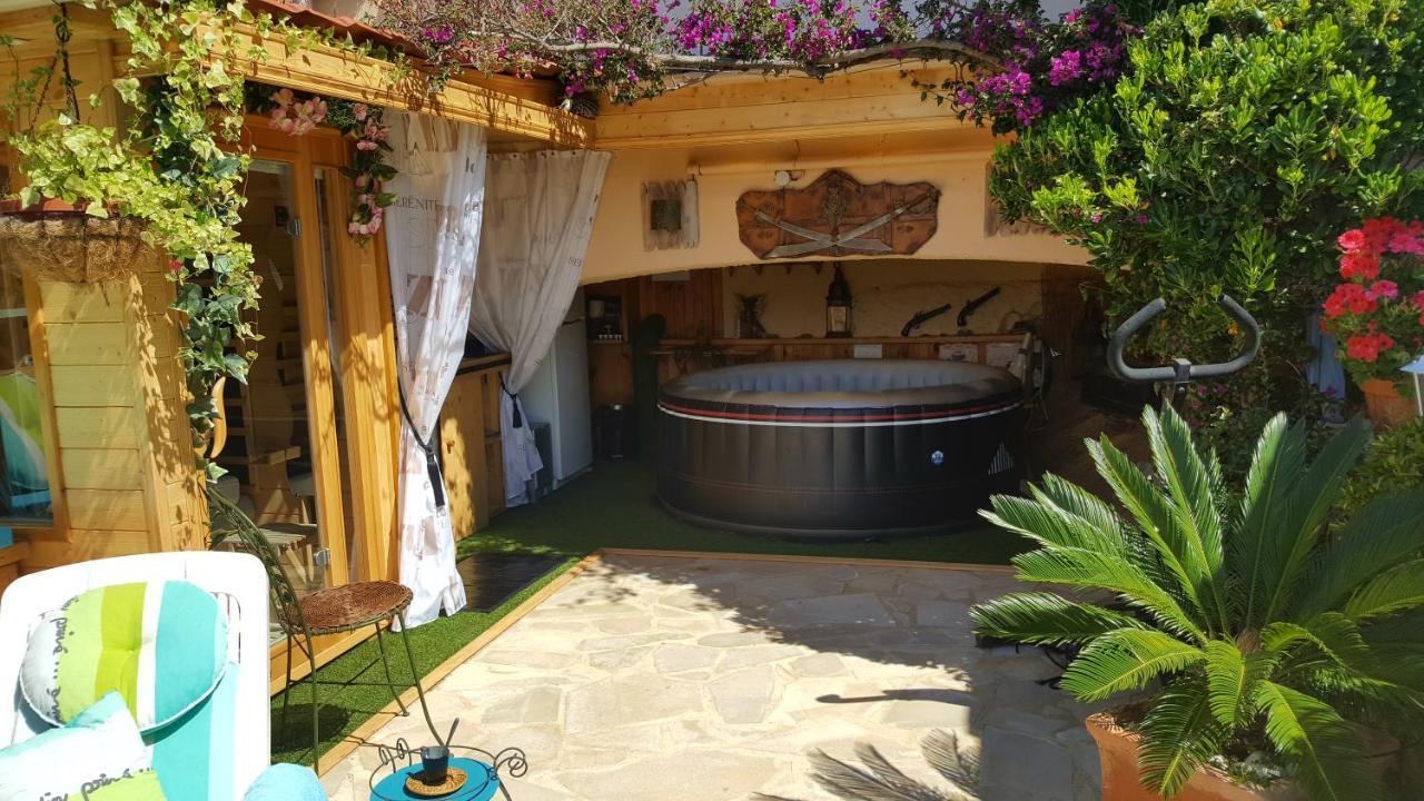 Nouveau ! Chambre D'Hote Insolite Privee " Coeurs De Pirates A Bali En Provence" Spa Sauna Massages Dans Cadre Exotique D'Amenagements Exterieurs D'Exception Ete Comme Hiver Bienvenue !!! Cavalaire-sur-Mer Buitenkant foto